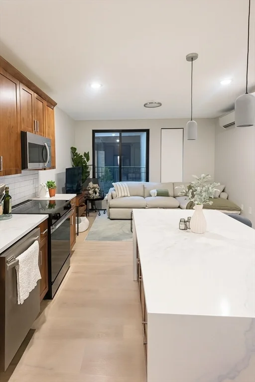 1 bed, 1 bath apartment for rent at 400 W Broadway Unit 303, South Boston — photo 7 of 9