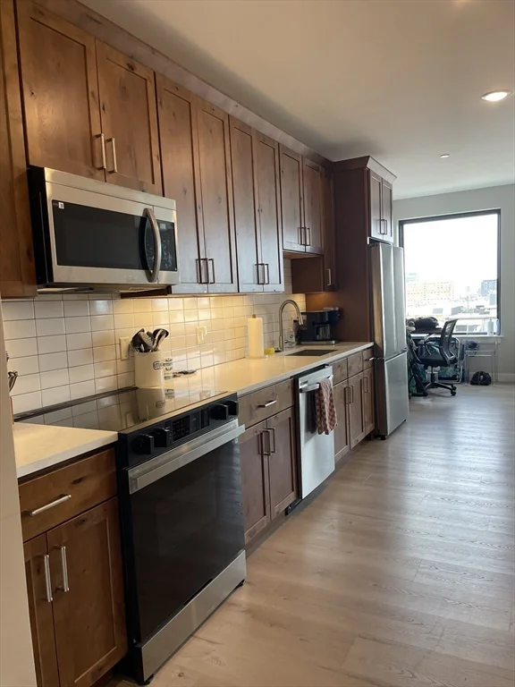 2 bed, 2 bath apartment for rent at 400 W Broadway Unit 405, South Boston — photo 1 of 23