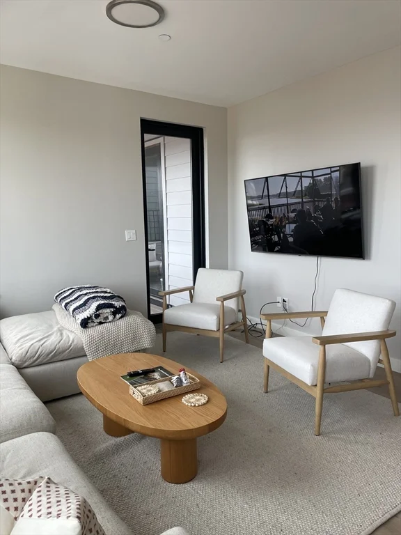 2 bed, 2 bath apartment for rent at 400 W Broadway Unit 405, South Boston — photo 8 of 23