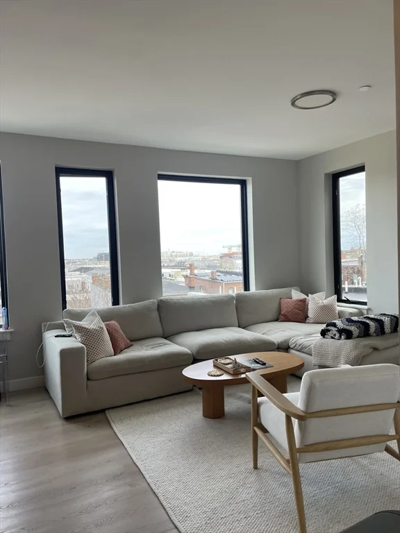 2 bed, 2 bath apartment for rent at 400 W Broadway Unit 405, South Boston — photo 4 of 23