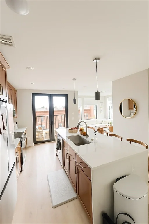 2 bed, 2 bath apartment for rent at 400 W Broadway Unit 505, South Boston — photo 3 of 18
