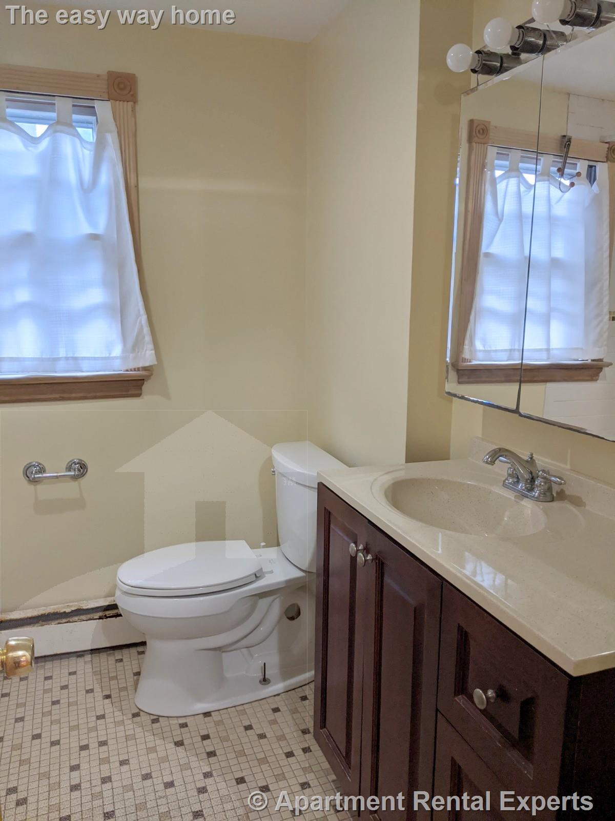 3 bed, 1 bath apartment for rent at 400 Walden St Unit 1, Huron Village — photo 12 of 17