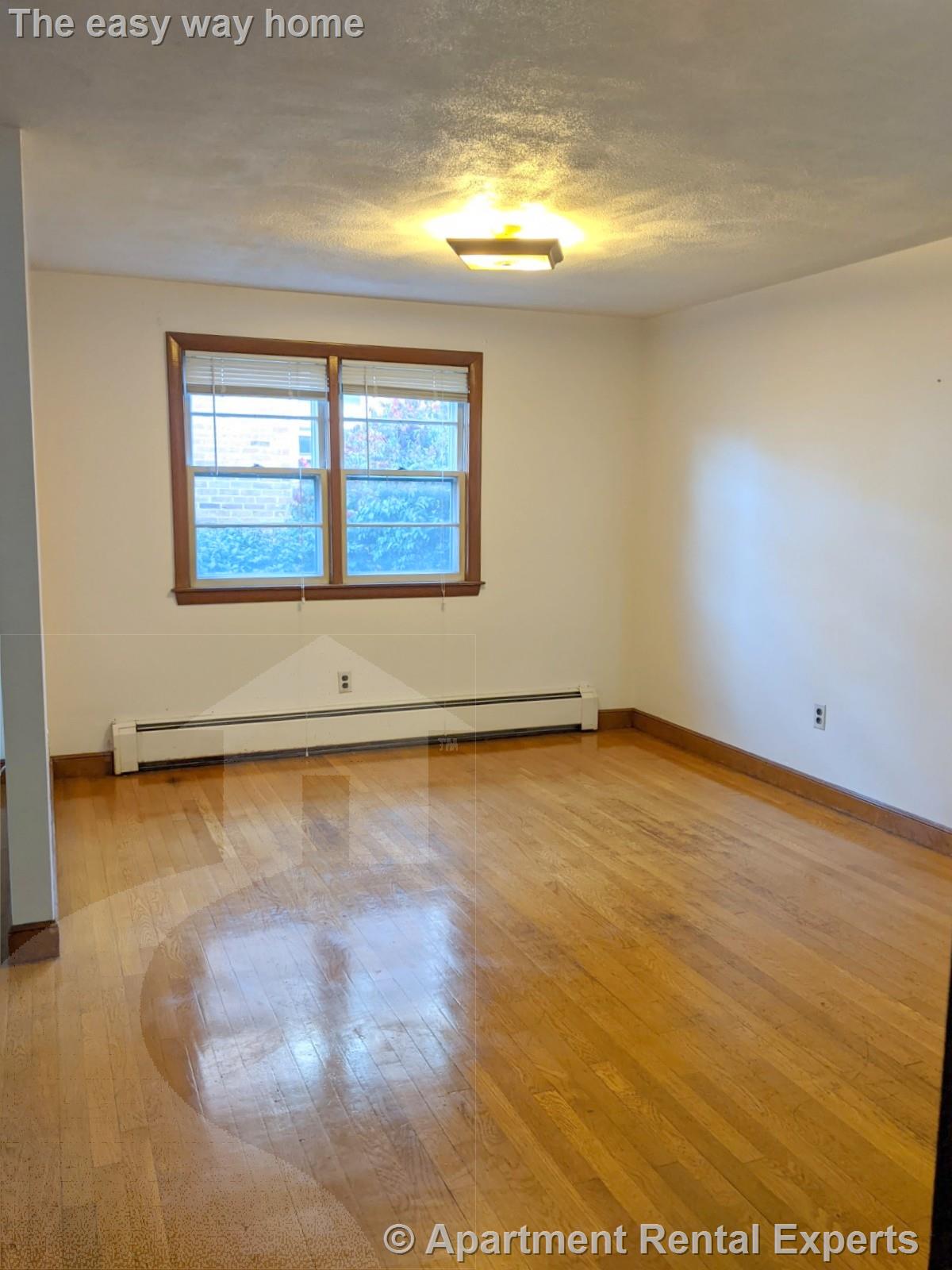 3 bed, 1 bath apartment for rent at 400 Walden St Unit 1, Huron Village — photo 4 of 17