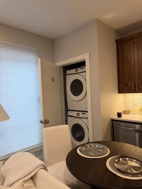 1 bed, 1 bath apartment for rent at 400 West Broadway Unit 404, South Boston — photo 4 of 18
