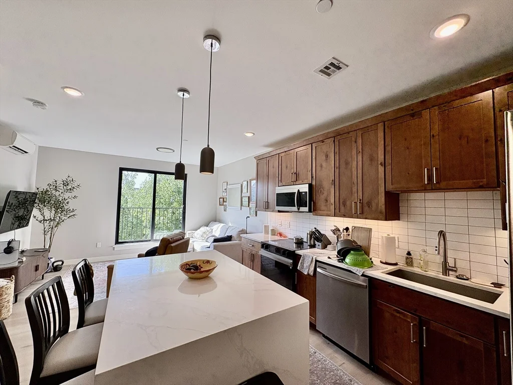 1 bed, 1 bath apartment for rent at 400 West Broadway Unit 408, South Boston — photo 3 of 18
