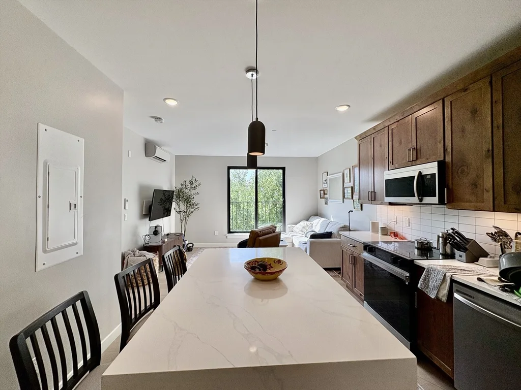 1 bed, 1 bath apartment for rent at 400 West Broadway Unit 408, South Boston — photo 4 of 18