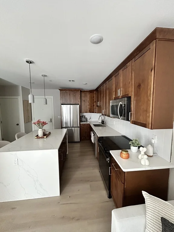 1 bed, 1 bath apartment for rent at 400 W Broadway Unit 502, South Boston — photo 4 of 13