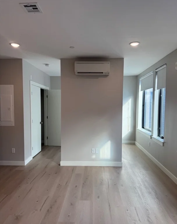 Studio bed, 1 bath apartment for rent at 400 W Broadway Unit 504, South Boston — photo 3 of 5