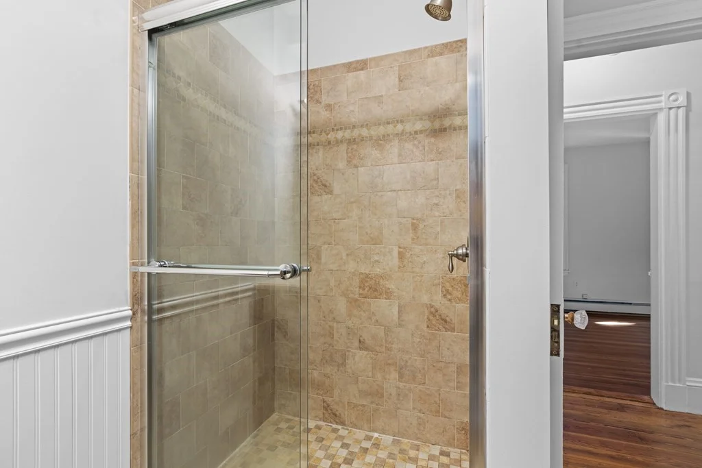 2 bed, 1 bath apartment for rent at 401 7th St Unit 1, South Boston — photo 14 of 24