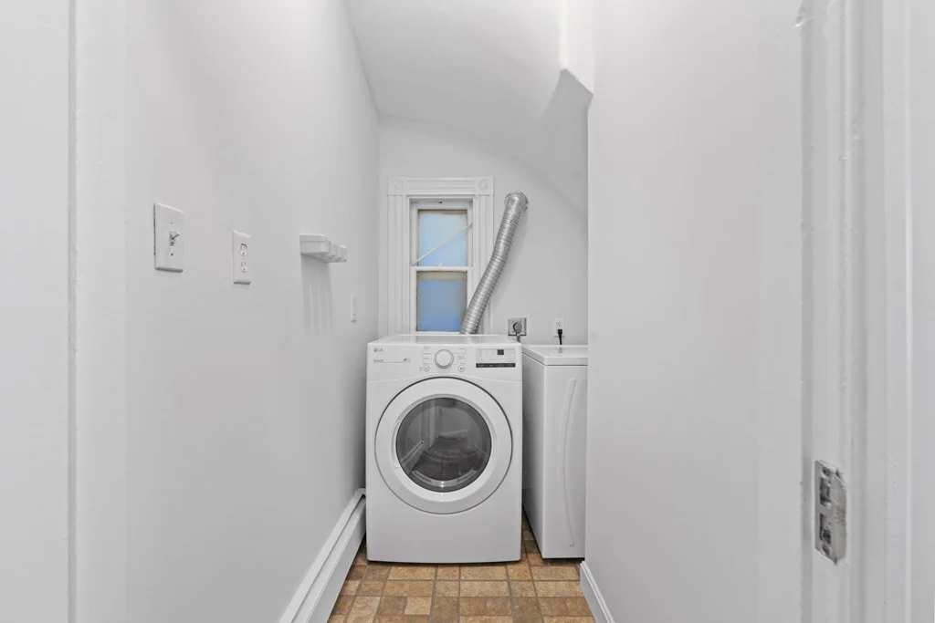 2 bed, 1 bath apartment for rent at 401 7th St Unit 1, South Boston — photo 11 of 24