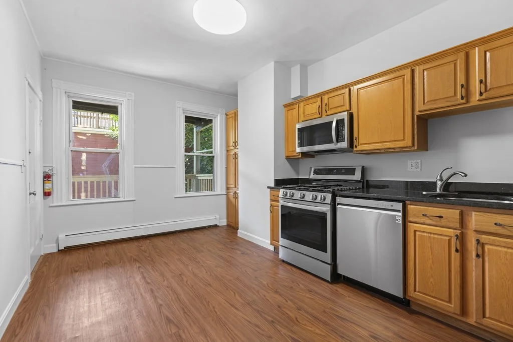 2 bed, 1 bath apartment for rent at 401 7th St Unit 1, South Boston — photo 18 of 24