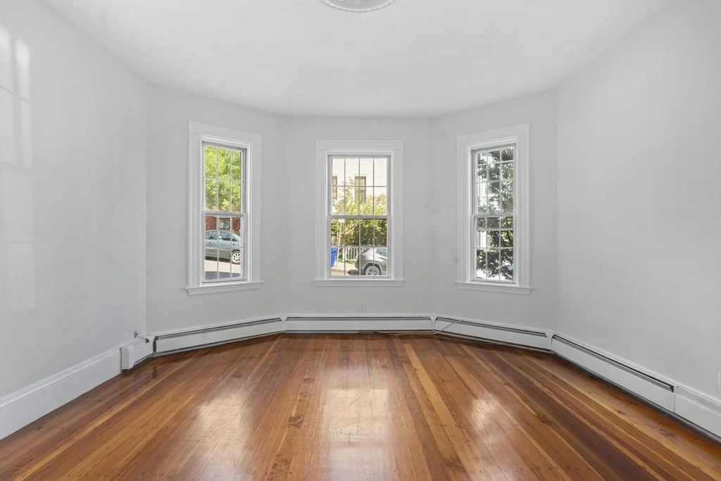 2 bed, 1 bath apartment for rent at 401 7th St Unit 1, South Boston — photo 4 of 24