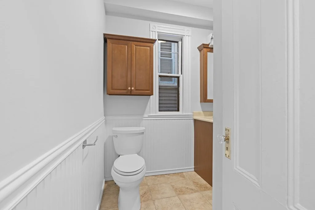 2 bed, 1 bath apartment for rent at 401 7th St Unit 1, South Boston — photo 12 of 24