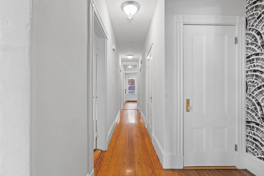 2 bed, 1 bath apartment for rent at 401 7th St Unit 1, South Boston