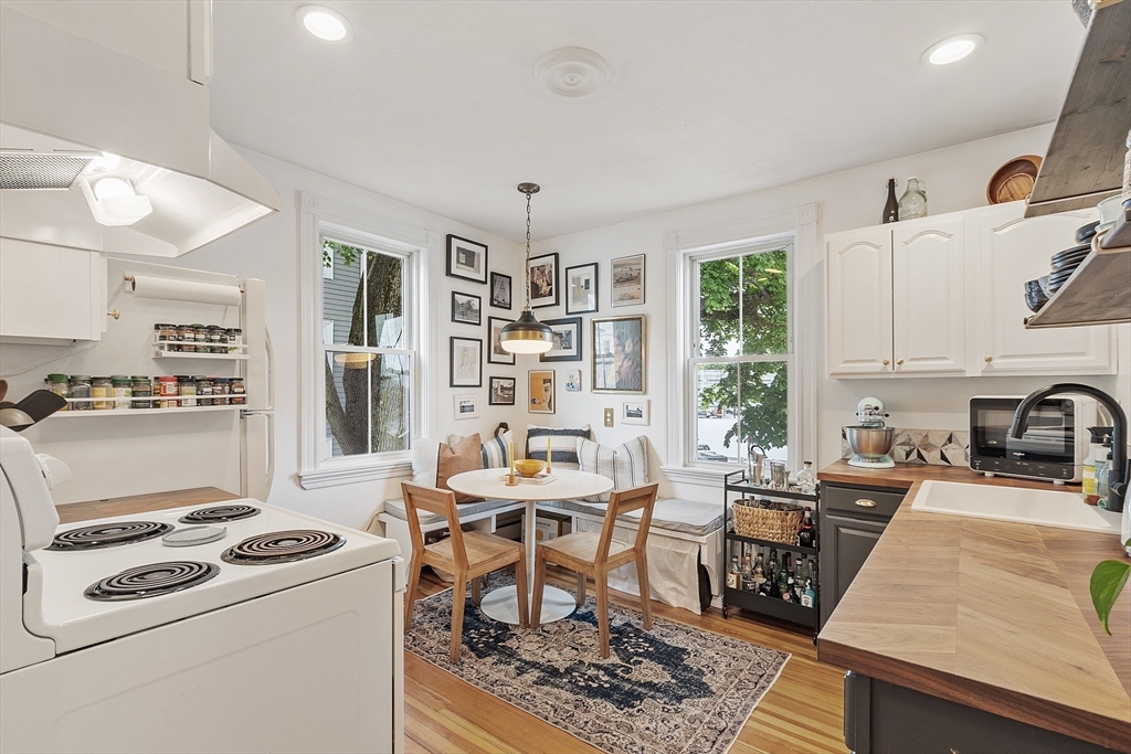 1 bed, 1 bath apartment for rent at 401 Cabot St Unit 4, Beverly — photo 6 of 25