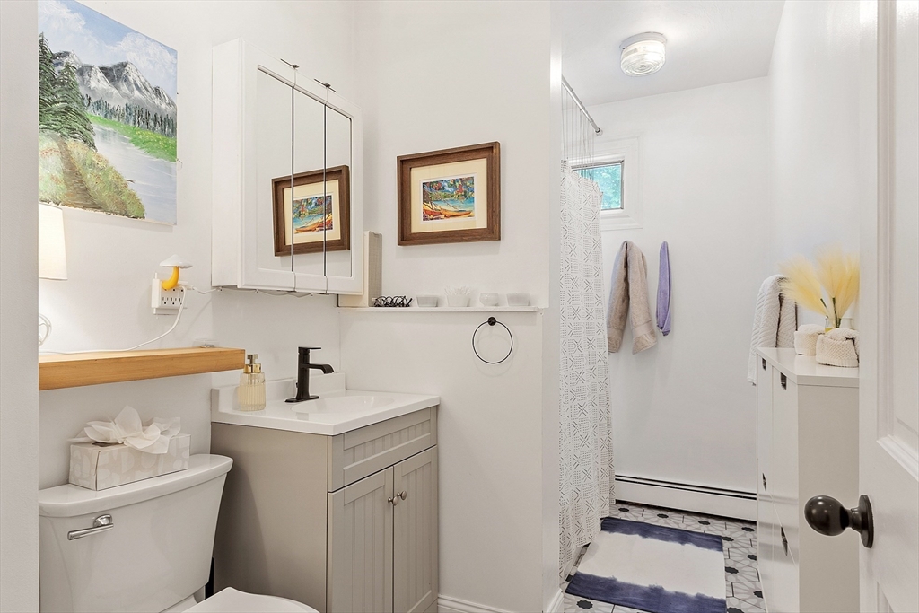 1 bed, 1 bath apartment for rent at 401 Cabot St Unit 4, Beverly — photo 13 of 25