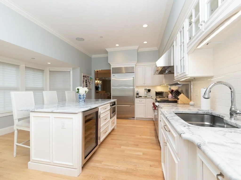 4 bed, 2 bath apartment for rent at 401 Main St Unit 401, Charlestown — photo 2 of 24