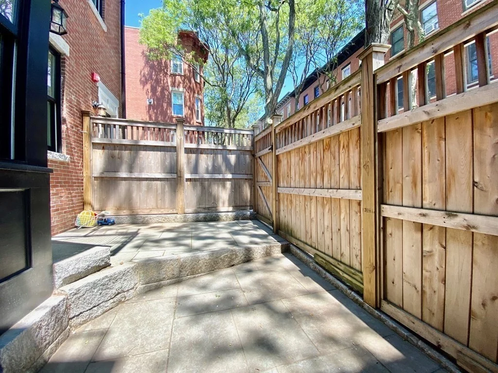 4 bed, 2 bath apartment for rent at 401 Main St Unit 401, Charlestown — photo 22 of 24