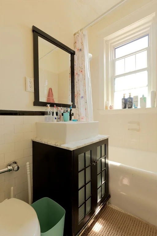 2 bed, 1 bath apartment for rent at 401 Washington St Unit 4, Coolidge Corner — photo 17 of 24