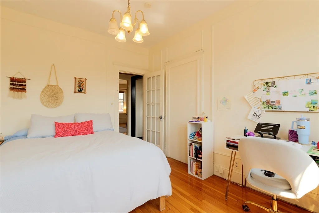 2 bed, 1 bath apartment for rent at 401 Washington St Unit 4, Coolidge Corner — photo 11 of 24