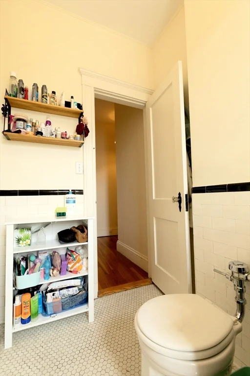 2 bed, 1 bath apartment for rent at 401 Washington St Unit 4, Coolidge Corner — photo 18 of 24