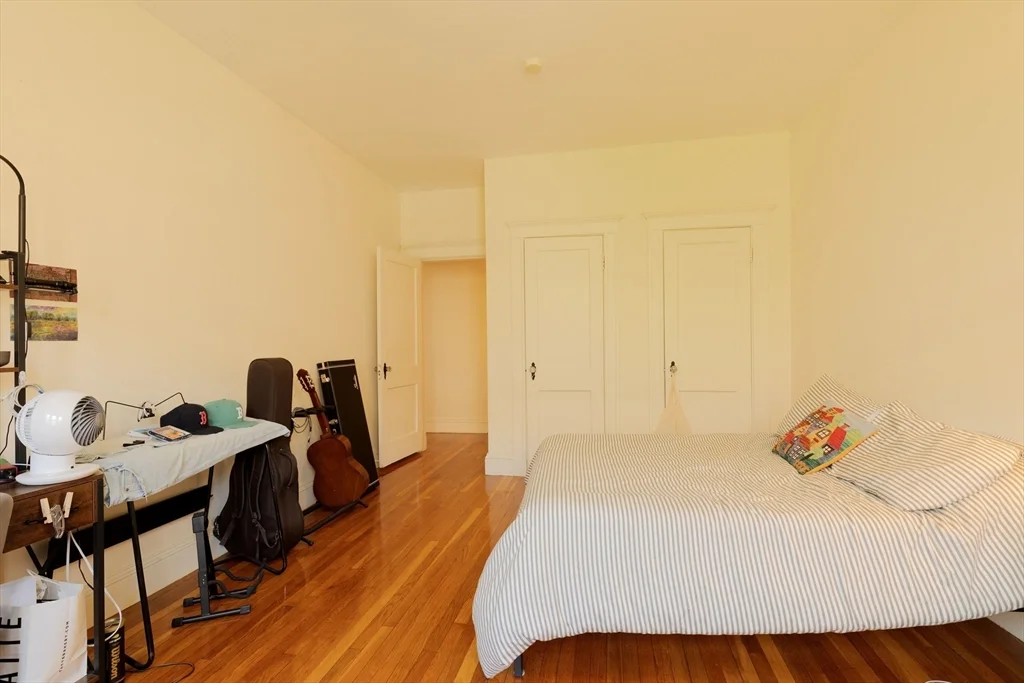 2 bed, 1 bath apartment for rent at 401 Washington St Unit 4, Coolidge Corner — photo 14 of 24