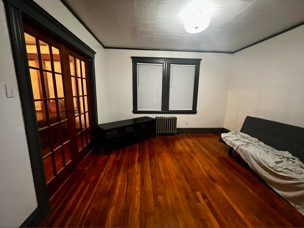2 bed, 1 bath apartment for rent at 4012 Washington St Unit 1, Roslindale — photo 2 of 9