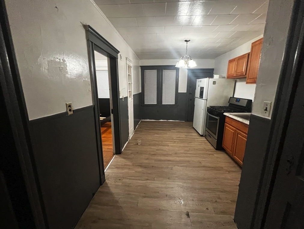 2 bed, 1 bath apartment for rent at 4012 Washington St Unit 1, Roslindale — photo 7 of 9