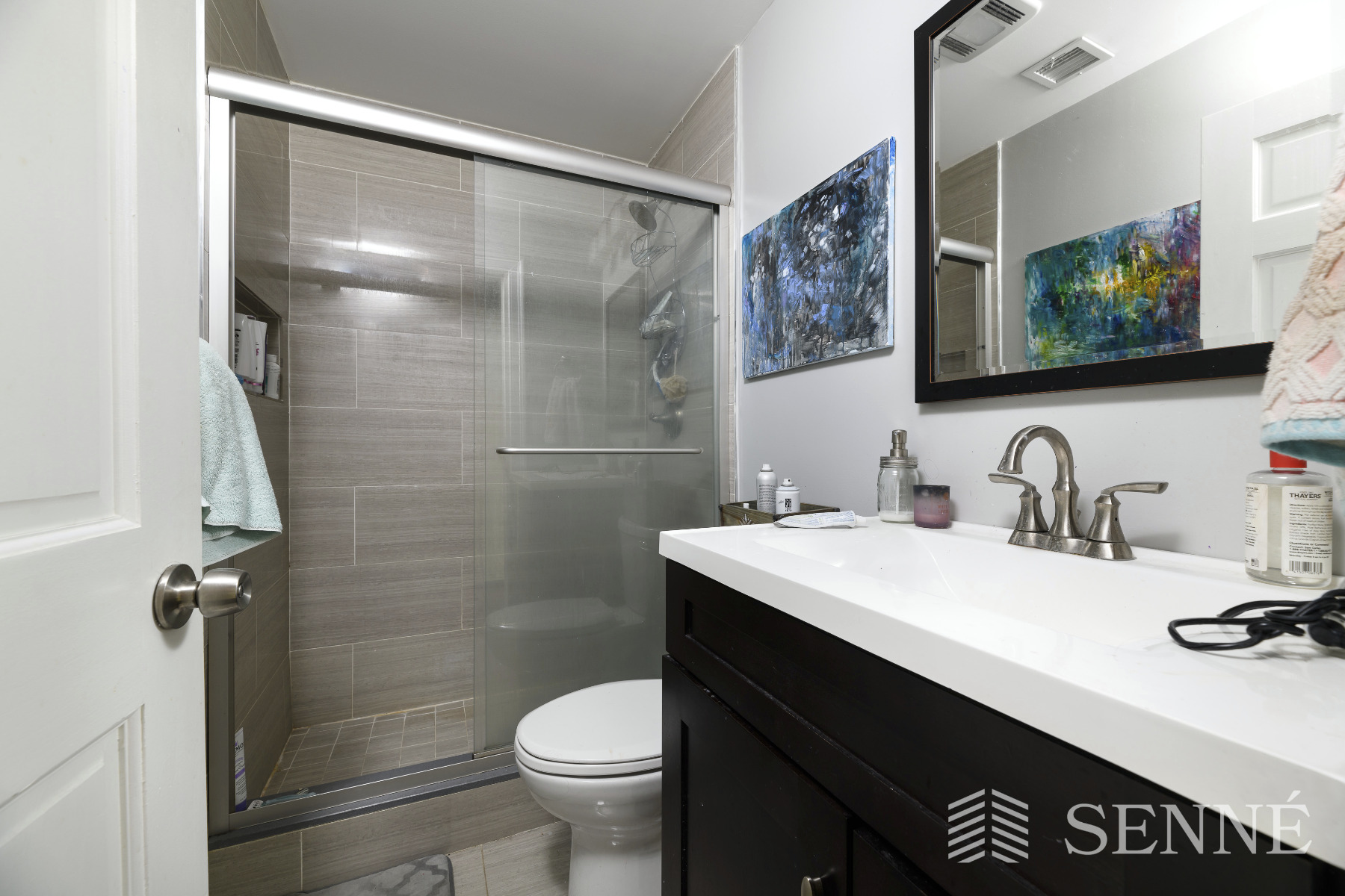 3 bed, 2 bath apartment for rent at 402 Centre St Unit 2, Jamaica Plain — photo 10 of 16