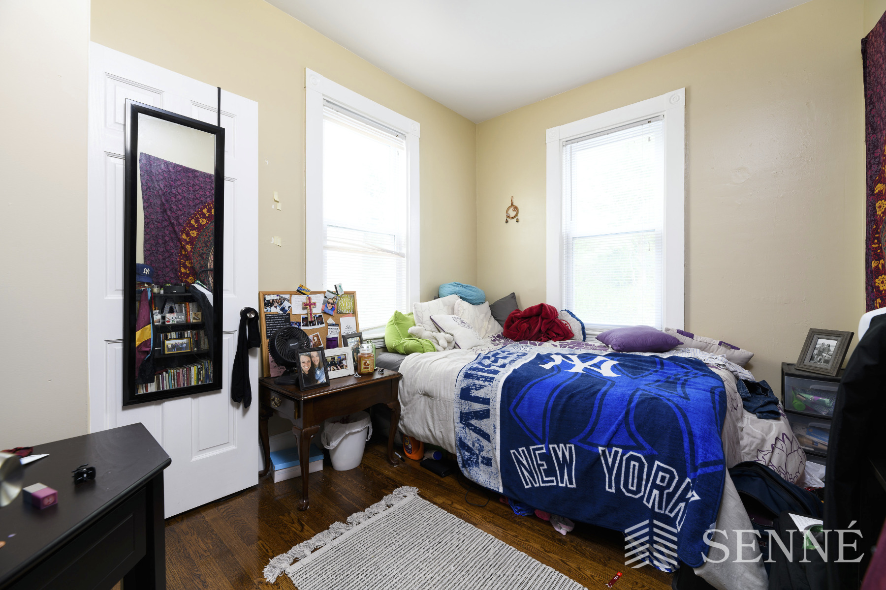 3 bed, 2 bath apartment for rent at 402 Centre St Unit 2, Jamaica Plain — photo 9 of 16