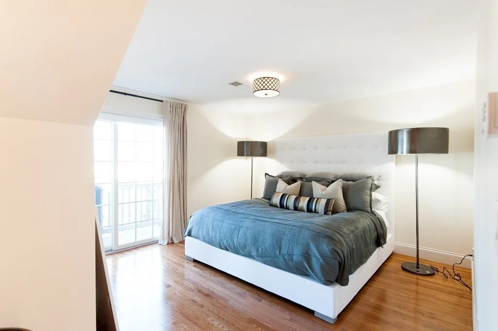 4 bed, 2 bath apartment for rent at 402 E 3rd St Unit 402, South Boston — photo 10 of 18