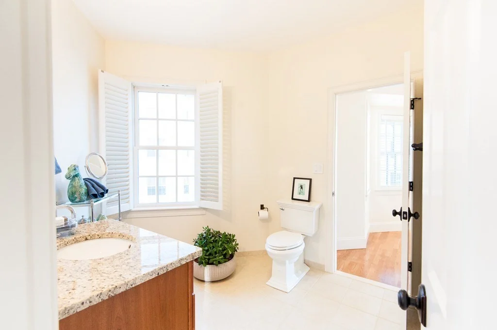 4 bed, 2 bath apartment for rent at 402 E 3rd St Unit 402, South Boston — photo 6 of 18