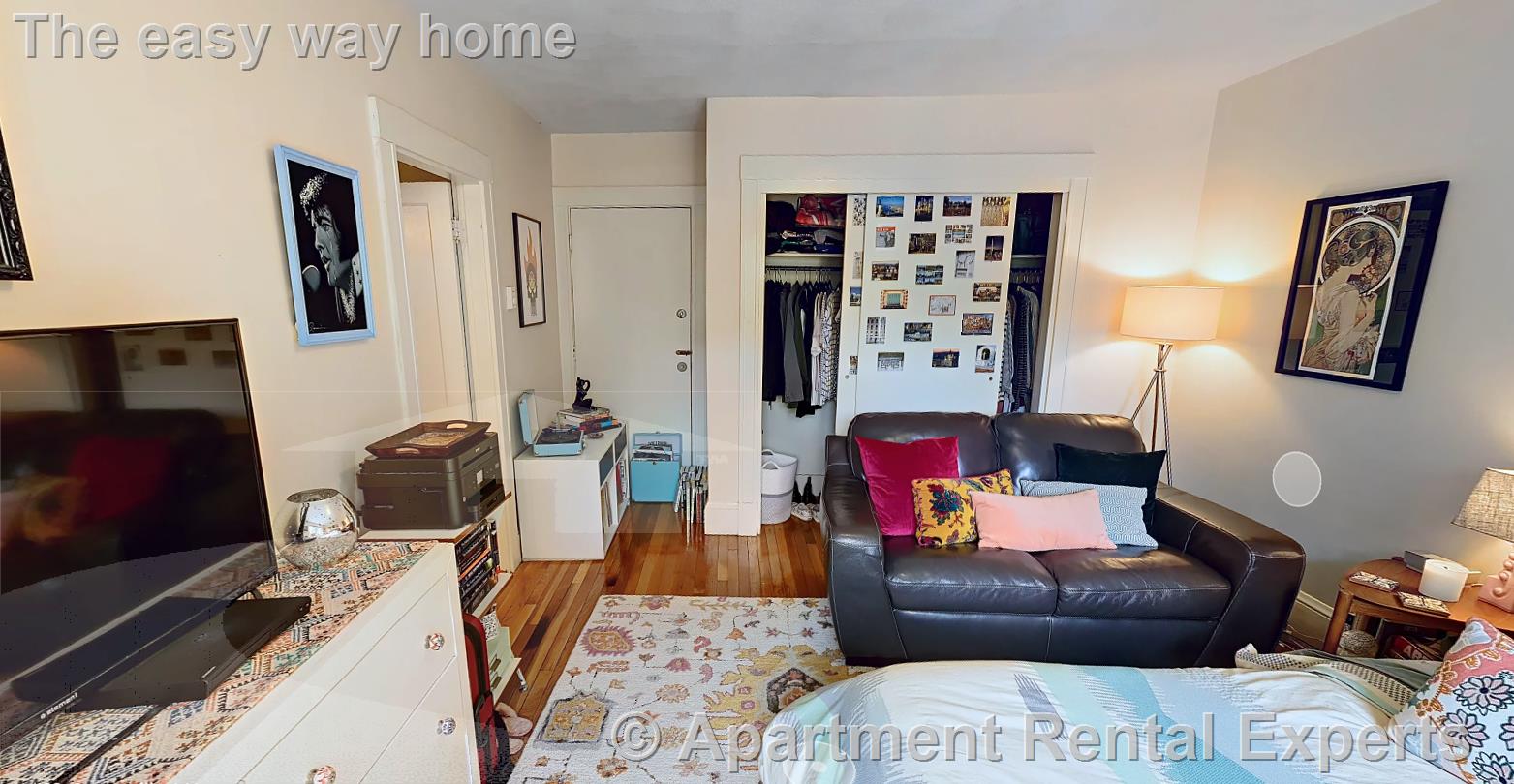 1 bed, 1 bath apartment for rent at 402 Highland Ave Unit 22, Davis Square — photo 2 of 8