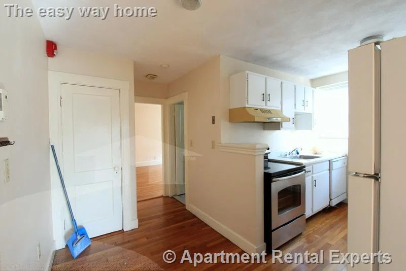 1 bed, 1 bath apartment for rent at 402 Highland Ave Unit 24, Davis Square — photo 6 of 12