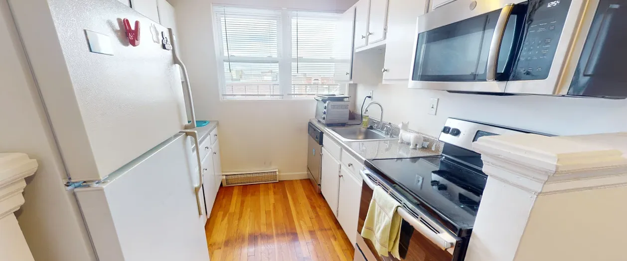 Studio bed, 1 bath apartment for rent at 402 Highland Ave Unit 31, Davis Square — photo 8 of 9