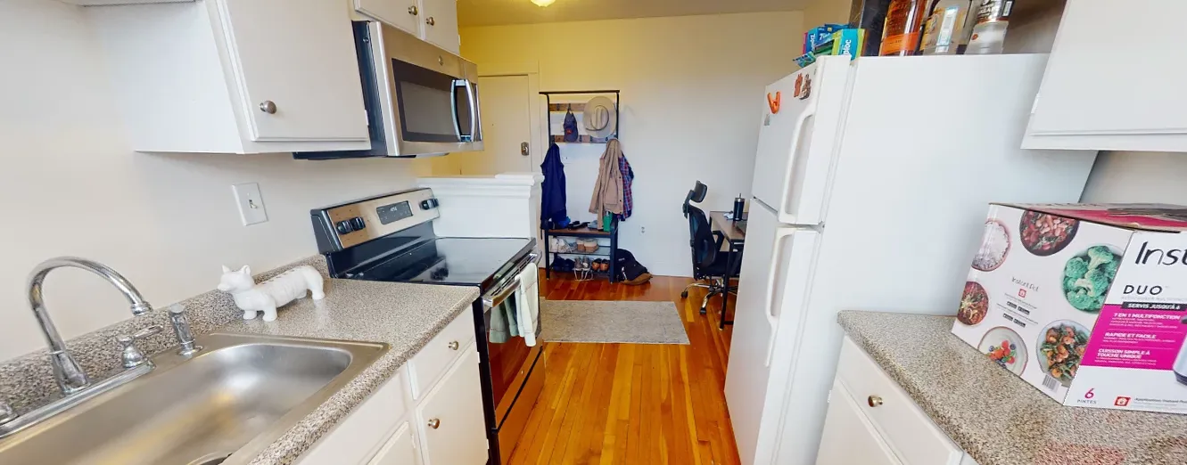 Studio bed, 1 bath apartment for rent at 402 Highland Ave Unit 31, Davis Square — photo 9 of 9