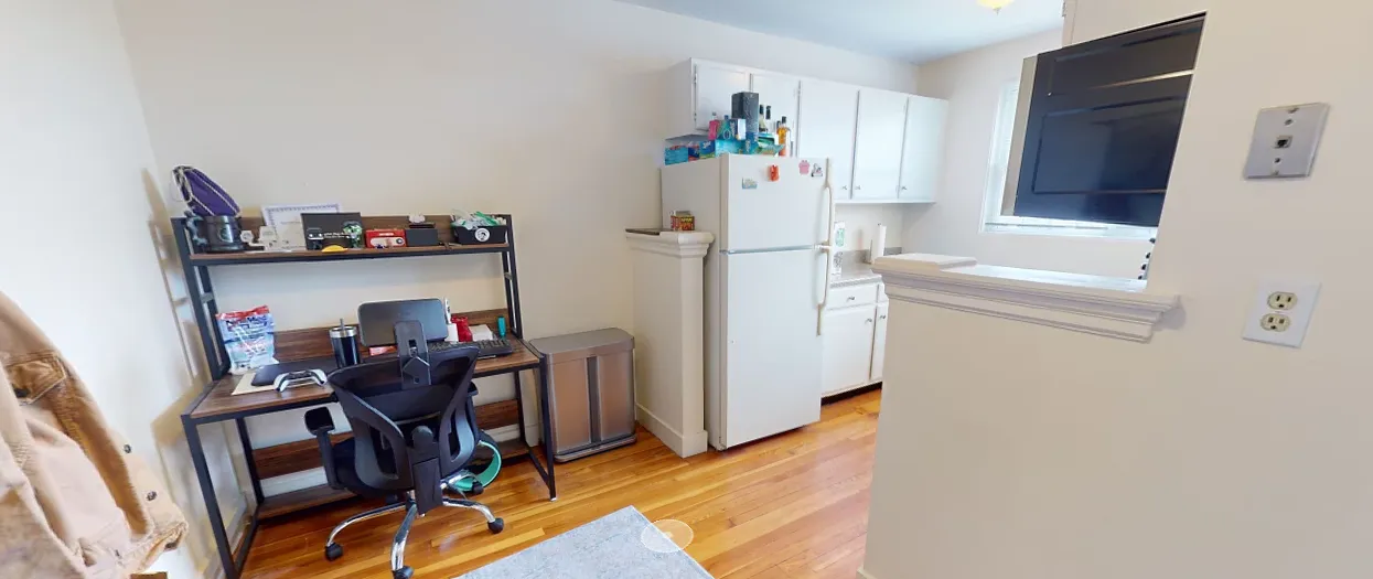 Studio bed, 1 bath apartment for rent at 402 Highland Ave Unit 31, Davis Square — photo 6 of 9