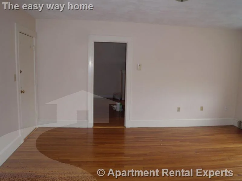 2 bed, 1 bath apartment for rent at 402 Highland Ave Unit 36, Davis Square — photo 4 of 12
