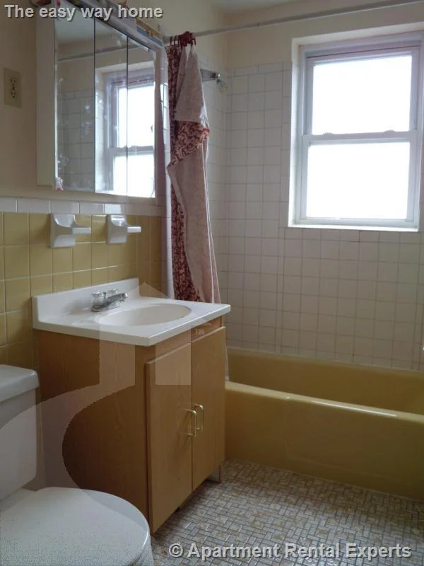 2 bed, 1 bath apartment for rent at 402 Highland Ave Unit 36, Davis Square — photo 6 of 12