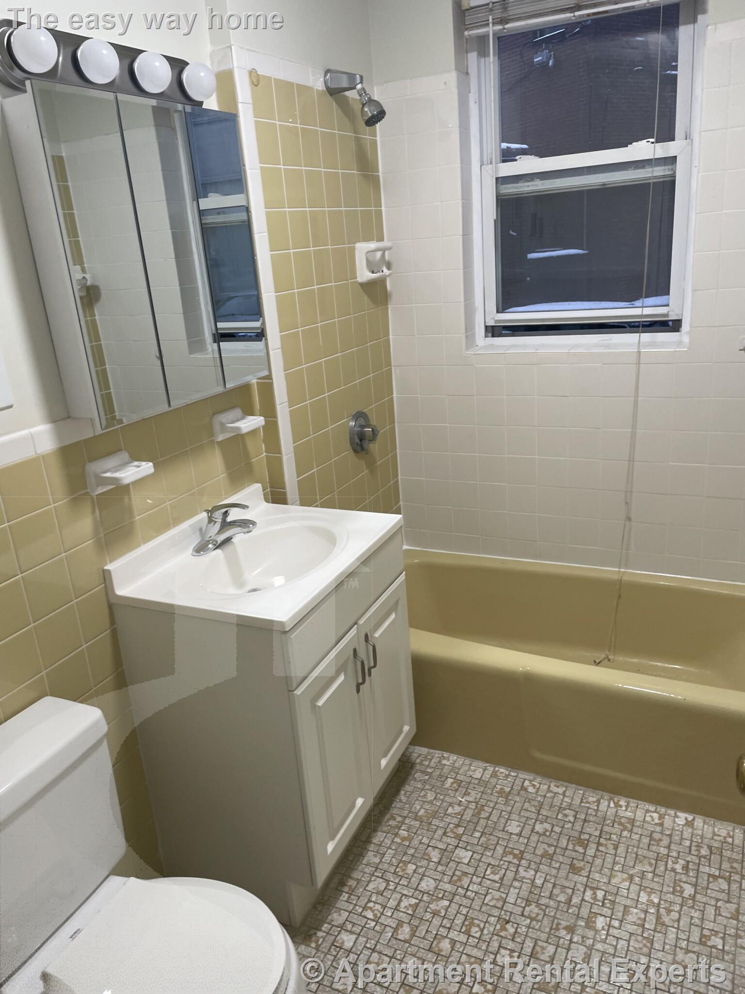 Studio bed, 1 bath apartment for rent at 402 Highland Ave Unit 4, Davis Square — photo 5 of 6