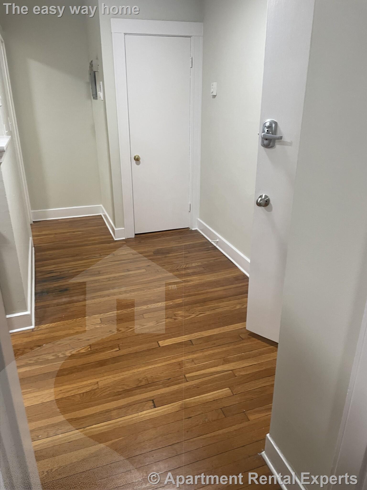 Studio bed, 1 bath apartment for rent at 402 Highland Ave Unit 4, Davis Square — photo 4 of 6
