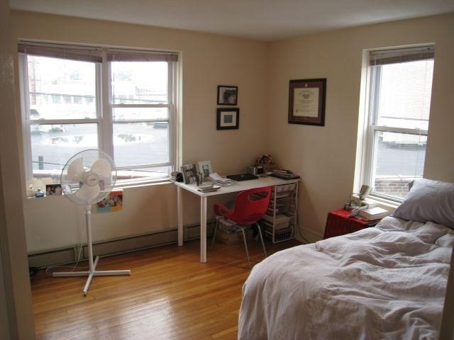 2 bed, 1 bath apartment for rent at 402 Highland Ave Unit 40, Davis Square — photo 4 of 10