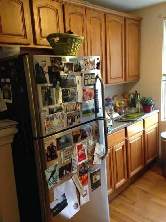 2 bed, 1 bath apartment for rent at 402 Highland Ave Unit 40, Davis Square — photo 2 of 10