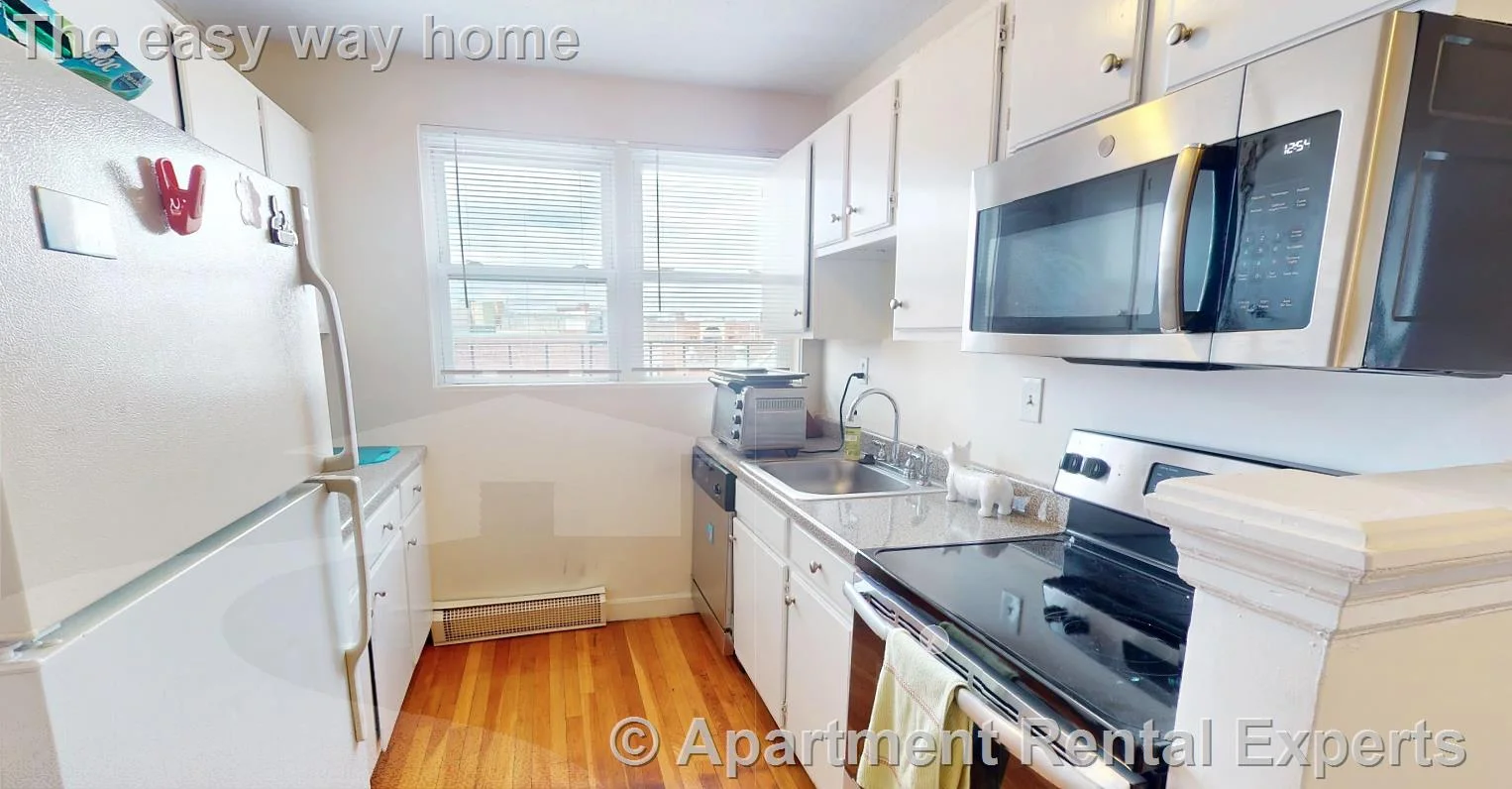 Studio bed, 1 bath apartment for rent at 402 Highland Ave Unit 45, Davis Square — photo 8 of 9