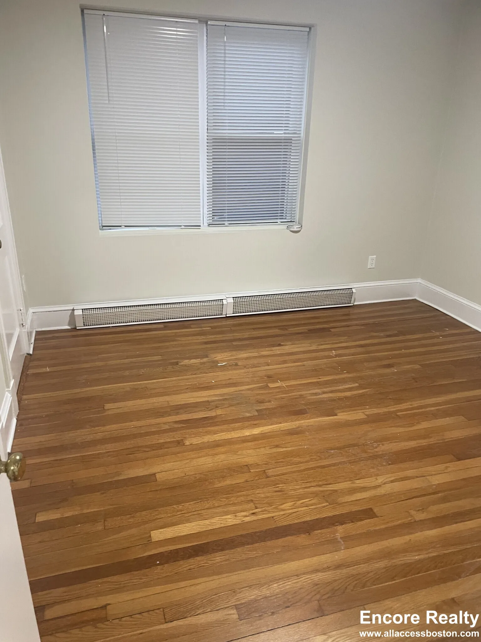 Studio bed, 1 bath apartment for rent at 402 Highland Ave Unit 4A, Davis Square — photo 3 of 8