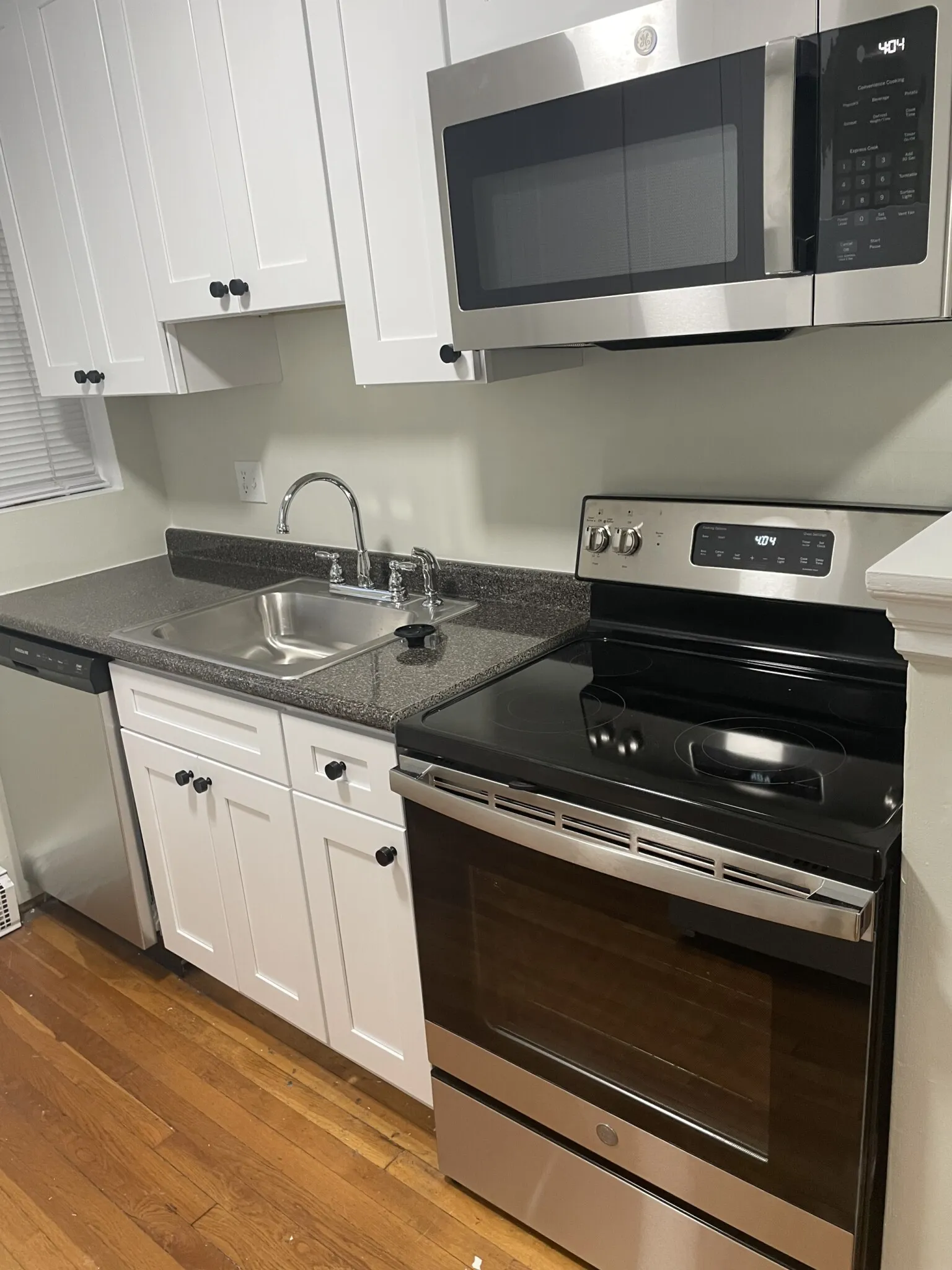 Studio bed, 1 bath apartment for rent at 402 Highland Ave Unit U-4, Davis Square — photo 2 of 8