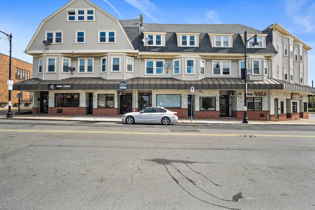 2 bed, 1 bath apartment for rent at 402 Neponset Ave Unit 2L, Dorchester — photo 8 of 8