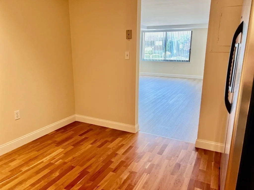 1 bed, 1 bath apartment for rent at 402 Paradise Rd Unit 1C, Swampscott — photo 17 of 27