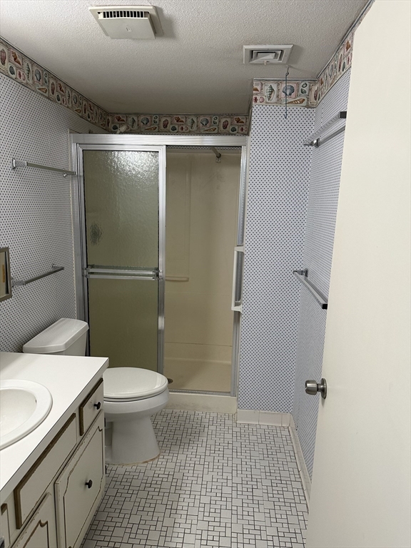 2 bed, 2 bath apartment for rent at 402 Paradise Rd Unit PH-Q, Swampscott — photo 34 of 39