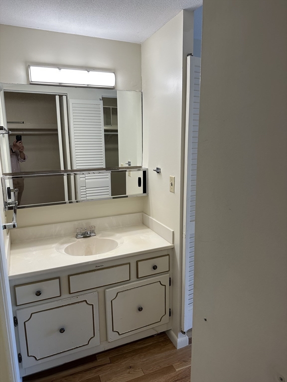 2 bed, 2 bath apartment for rent at 402 Paradise Rd Unit PH-Q, Swampscott — photo 31 of 39